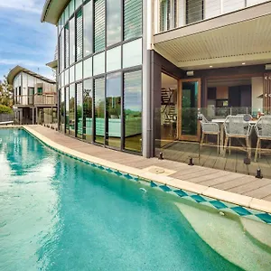 Shelly Seaside A Holiday home Caloundra